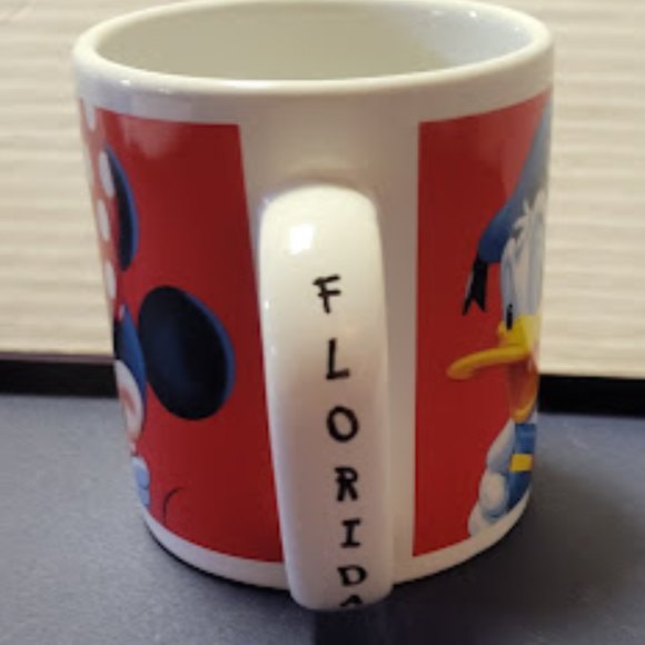 Walt Disney Applause Fab Five Mickey, Minnie, Goofy and More 12oz Coffee Mug FL - Picture 2 of 6